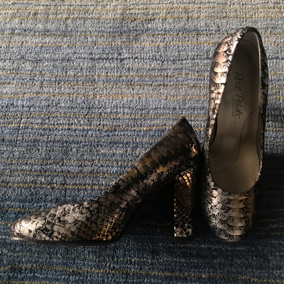 Metallic Snakeskin Heels - Picture 3 of 6